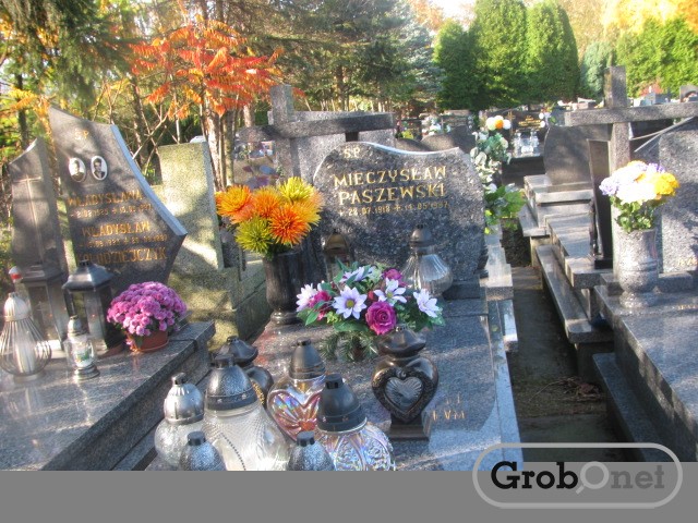 Grób MARIA PASZEWSKA