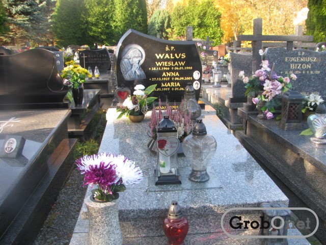 Grób MARIA WALUS