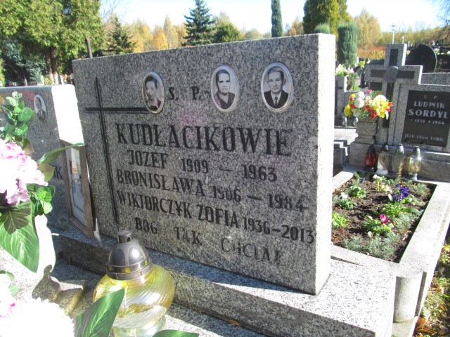 Józef KUDŁACIK 1908 Andrychów - Grobonet - Wyszukiwarka osób pochowanych